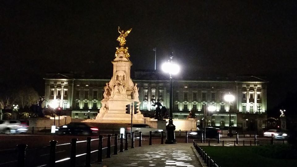 Monkou - England at Night Pic